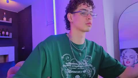 Nova Salvatore online show from 04-20-26, 02:47