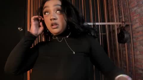 Snapshot of nova_swan chatting on 02-13-25, 07:31 NOVA online show from 02-13-25, 07:31