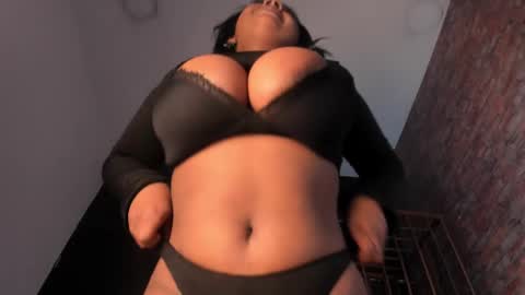 Snapshot of nova_swan chatting on 02-27-25, 07:47 NOVA online show from 02-27-25, 07:47