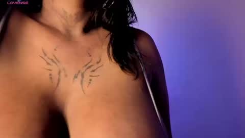 Snapshot of nova_swan chatting on 09-19-25, 08:31 NOVA online show from 09-19-25, 08:31