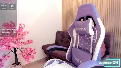 novacox_34 online show from 06-04-26, 09:43