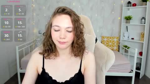 Snapshot of novaeva_ chatting on 03-09-26, 12:03 Eva online show from 03-09-26, 12:03