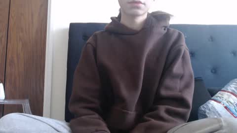 Snapshot of novafrey chatting on 01-26-25, 06:27 Olivia online show from 01-26-25, 06:27