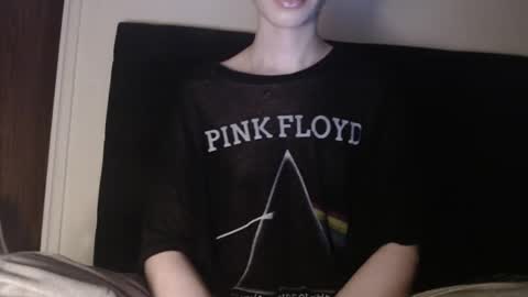 Snapshot of novafrey chatting on 03-04-25, 03:55 Olivia online show from 03-04-25, 03:55