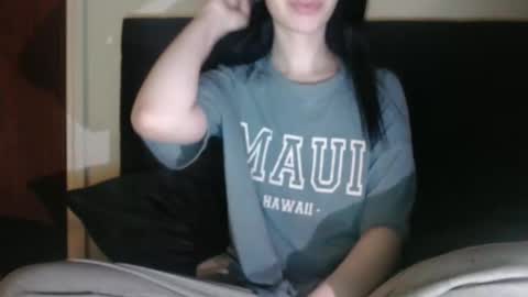 Olivia online show from 04-15-26, 08:21