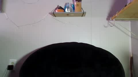 Snapshot of novanautiesxxx chatting on 02-25-26, 07:07 LucidXotix online show from 02-25-26, 07:07