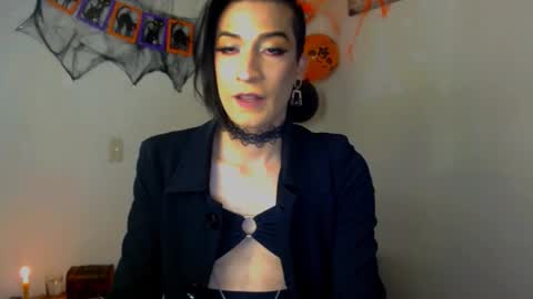 Nova...  online show from 10-15-25, 10:32