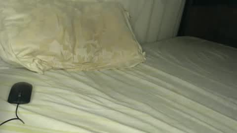 Snapshot of novaqueenie chatting on 03-06-26, 02:13 novaqueenie online show from 03-06-26, 02:13