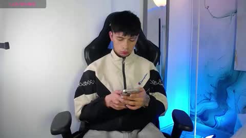 Snapshot of novoa_prime chatting on 03-10-26, 03:33 Stev online show from 03-10-26, 03:33