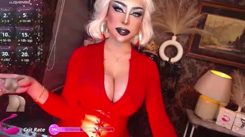 Snapshot of nswcunt chatting on 01-07-26, 07:05 QUEEN MIRAHH online show from 01-07-26, 07:05