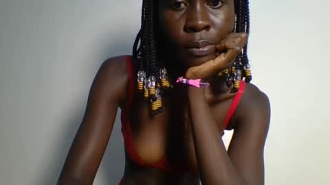 nubian_nightinggale01 online show from 01-10-26, 12:12
