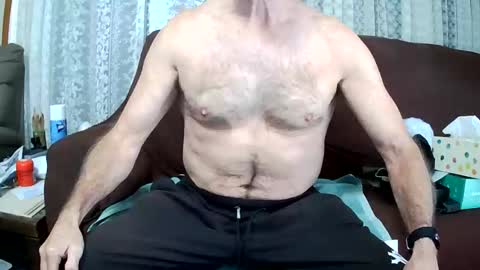 Snapshot of nudist6970 chatting on 06-08-26, 04:13 nudist6970 online show from 06-08-26, 04:13