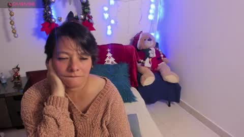 nuit_rose online show from 12-21-24, 05:14