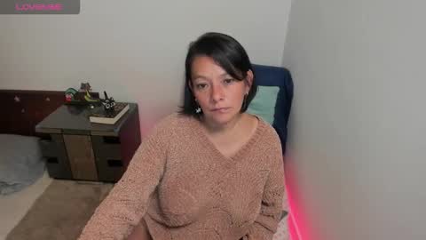 nuit_rose online show from 11-14-25, 02:21