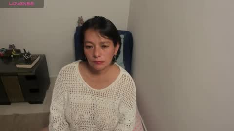 nuit_rose online show from 11-18-25, 02:28