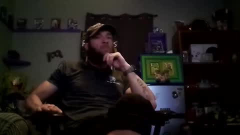 Awwwww Hey Sweetie Pies. Welcome To The Sweetie Pie Lounge. Enjoy The Dad-Cast. SweetCorny Fun-loving Dad Talk. online show from 03-03-25, 02:36