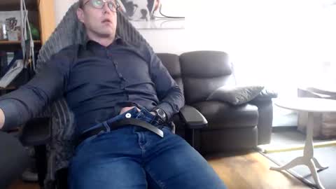 nursefan online show from 10-17-25, 11:24