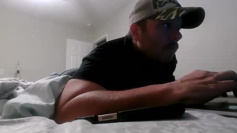 Snapshot of nuttincowboy727272 chatting on 01-08-26, 01:30 nuttincowboy727272 online show from 01-08-26, 01:30