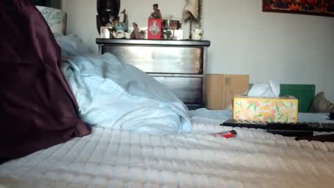 Snapshot of nyakuti chatting on 12-16-24, 06:16 KN online show from 12-16-24, 06:16