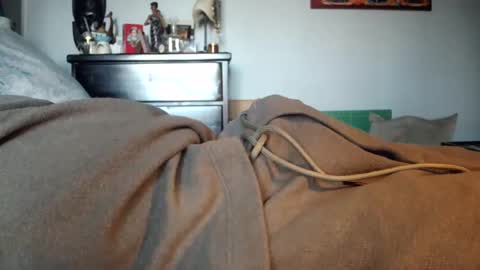 Snapshot of nyakuti chatting on 01-12-25, 08:47 KN online show from 01-12-25, 08:47
