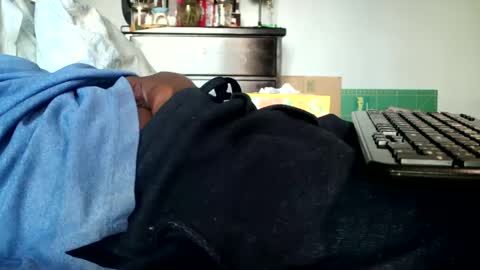 Snapshot of nyakuti chatting on 02-27-25, 12:21 KN online show from 02-27-25, 12:21