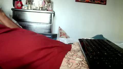 Snapshot of nyakuti chatting on 10-05-25, 12:42 KN online show from 10-05-25, 12:42