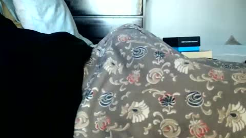 Snapshot of nyakuti chatting on 10-17-25, 04:53 KN online show from 10-17-25, 04:53