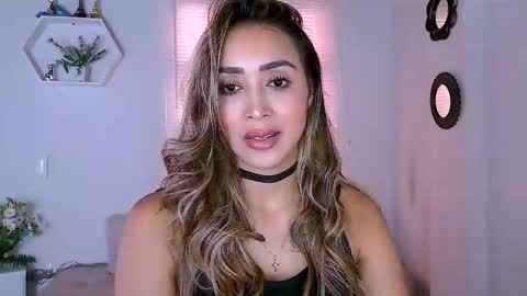 Snapshot of nycole_1988 chatting on 02-13-25, 08:34 Nycole online show from 02-13-25, 08:34