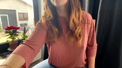 Snapshot of nyconik chatting on 01-09-25, 07:31 Nicol online show from 01-09-25, 07:31