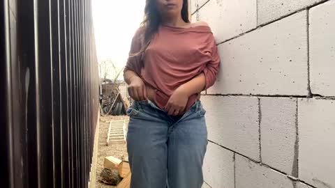 Snapshot of nyconik chatting on 03-12-25, 12:15 Nicol online show from 03-12-25, 12:15