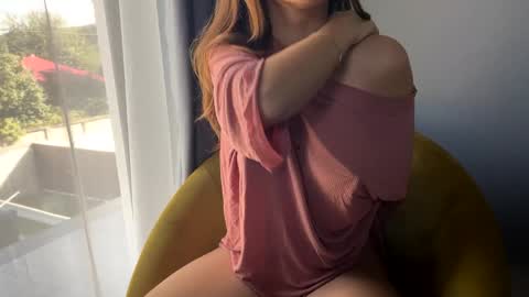 Snapshot of nyconik chatting on 09-18-25, 07:21 Nicol online show from 09-18-25, 07:21