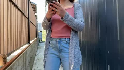 Nicol online show from 04-25-26, 06:27