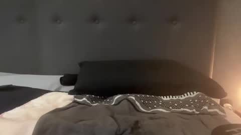 nykos69 online show from 10-22-25, 09:25