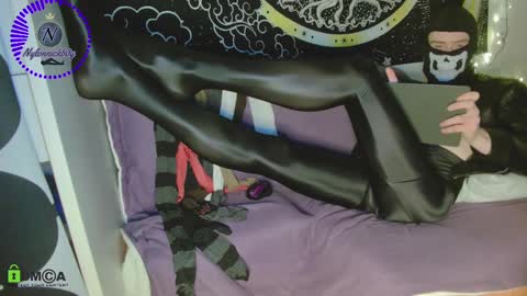 Snapshot of nyl0nnickb0y chatting on 03-07-25, 10:32 Nyl0nnickb0y online show from 03-07-25, 10:32