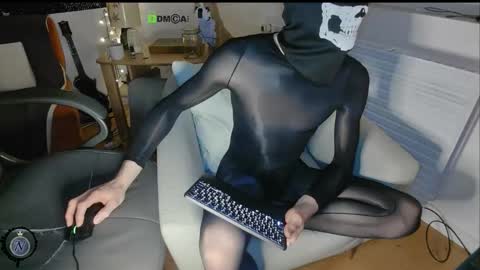 Snapshot of nyl0nnickb0y chatting on 10-22-25, 08:08 Nyl0nnickb0y online show from 10-22-25, 08:08