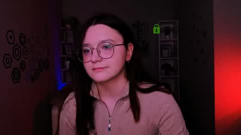 Mira online show from 05-03-26, 01:17