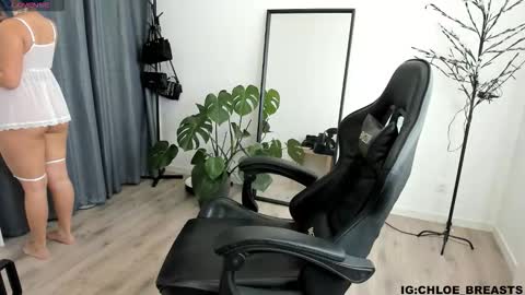 Snapshot of nymphadora__ chatting on 02-09-26, 11:14 Steff online show from 02-09-26, 11:14