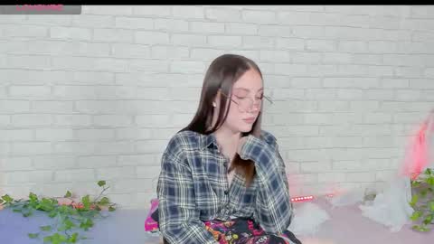 Kat online show from 12-15-25, 05:17