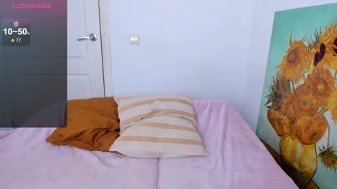 Snapshot of nymphobabee chatting on 01-30-25, 07:26 crystal 3 online show from 01-30-25, 07:26