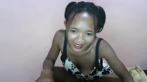 Snapshot of nympholinha chatting on 02-10-25, 06:13 nympholinha online show from 02-10-25, 06:13