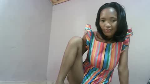 Snapshot of nympholinha chatting on 02-15-25, 06:44 nympholinha online show from 02-15-25, 06:44