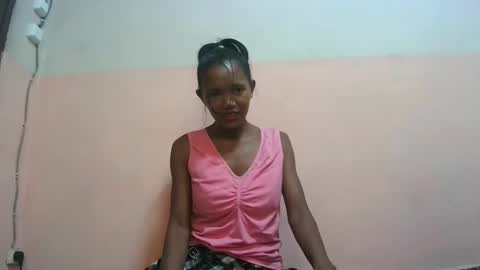 Snapshot of nympholinha chatting on 02-18-25, 12:06 nympholinha online show from 02-18-25, 12:06