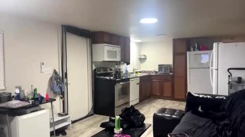 Snapshot of nymphomaticbaby chatting on 11-12-25, 03:18 nymphomaticbaby online show from 11-12-25, 03:18