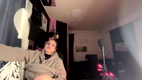 nymphomaticbaby online show from 02-21-26, 10:27