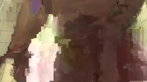 Snapshot of nyr95 chatting on 10-20-25, 11:32 nyr95 online show from 10-20-25, 11:32