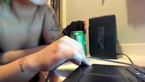 Snapshot of nystyless chatting on 12-16-25, 03:00 Nystyless online show from 12-16-25, 03:00