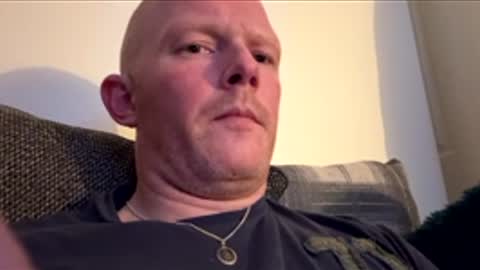 Snapshot of nytram999 chatting on 01-11-26, 01:10 nytram999 online show from 01-11-26, 01:10