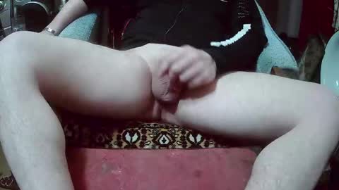 Snapshot of nyunyu1981 chatting on 01-06-25, 12:35 nyunyu1981 online show from 01-06-25, 12:35