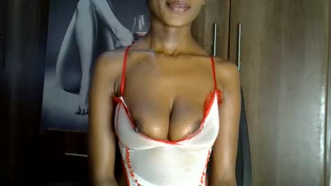 Snapshot of nyverra chatting on 06-05-26, 06:52 nyverra online show from 06-05-26, 06:52