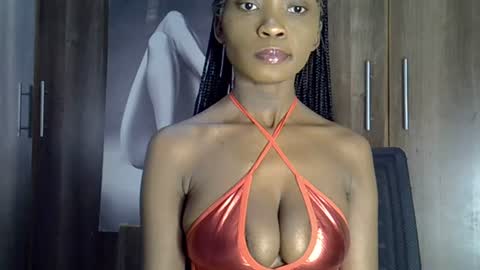 Snapshot of nyverra chatting on 06-19-26, 07:01 nyverra online show from 06-19-26, 07:01